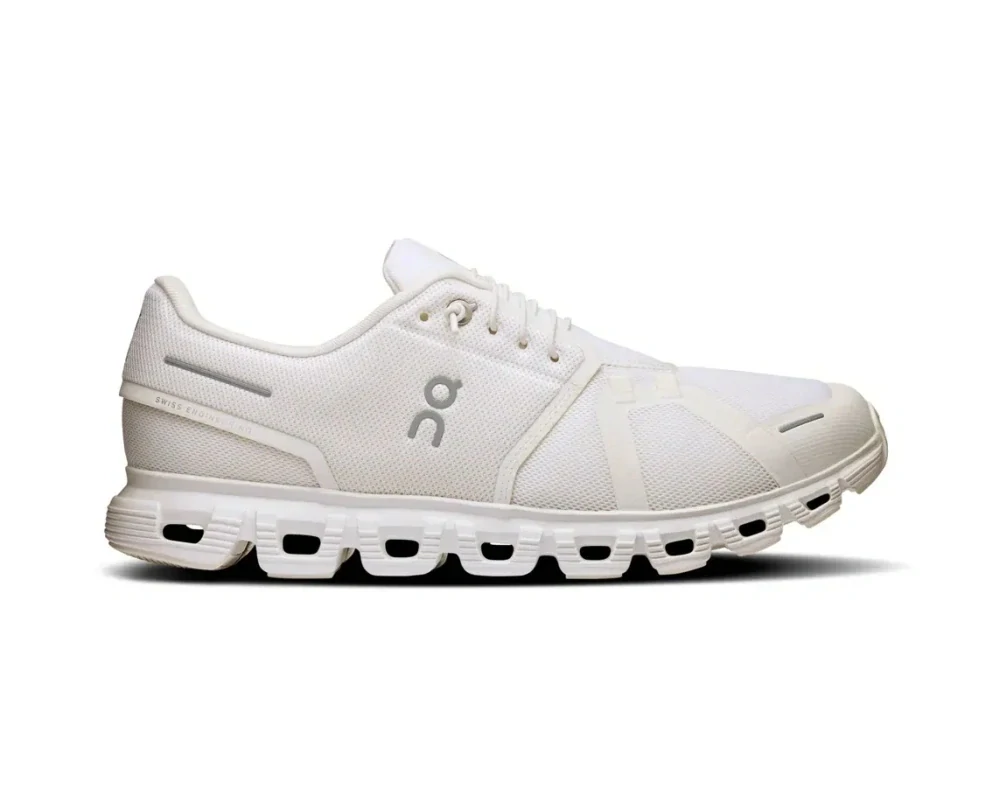 On Cloud 6 White/White